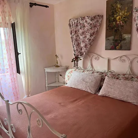 Podere Vignalago Bed & Breakfast *