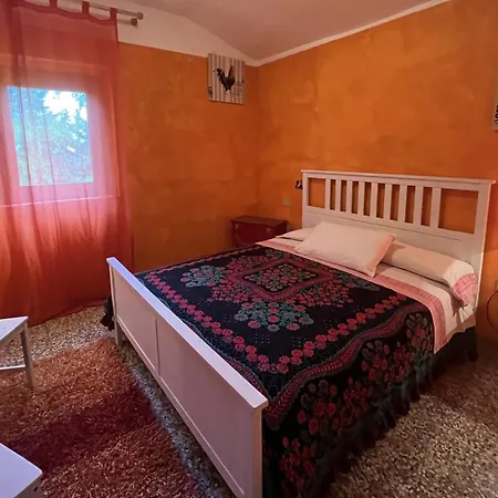 Podere Vignalago Bed & Breakfast