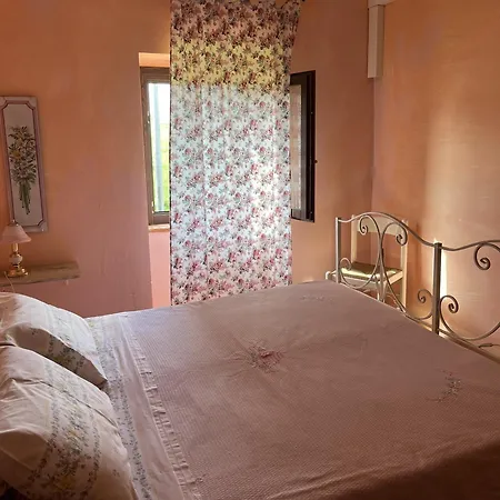 Bed & Breakfast Podere Vignalago 3*