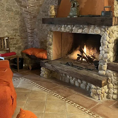 Podere Vignalago Bed & Breakfast Micarone