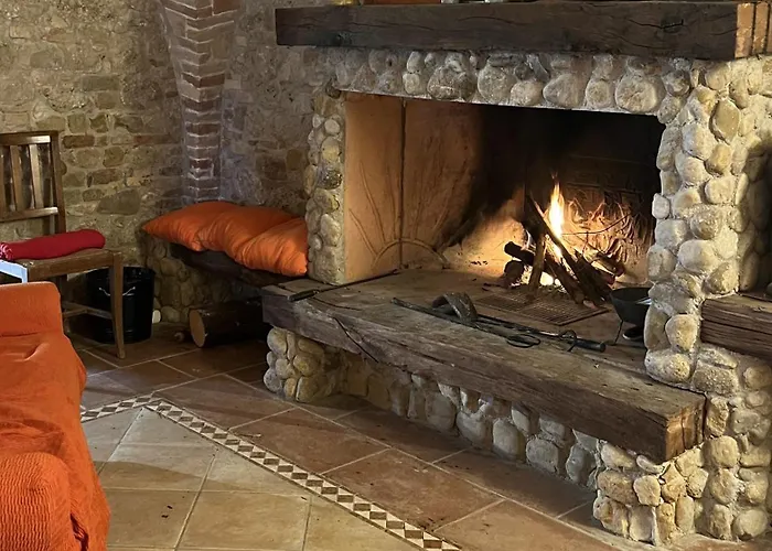 Podere Vignalago Bed and Breakfast Micherone